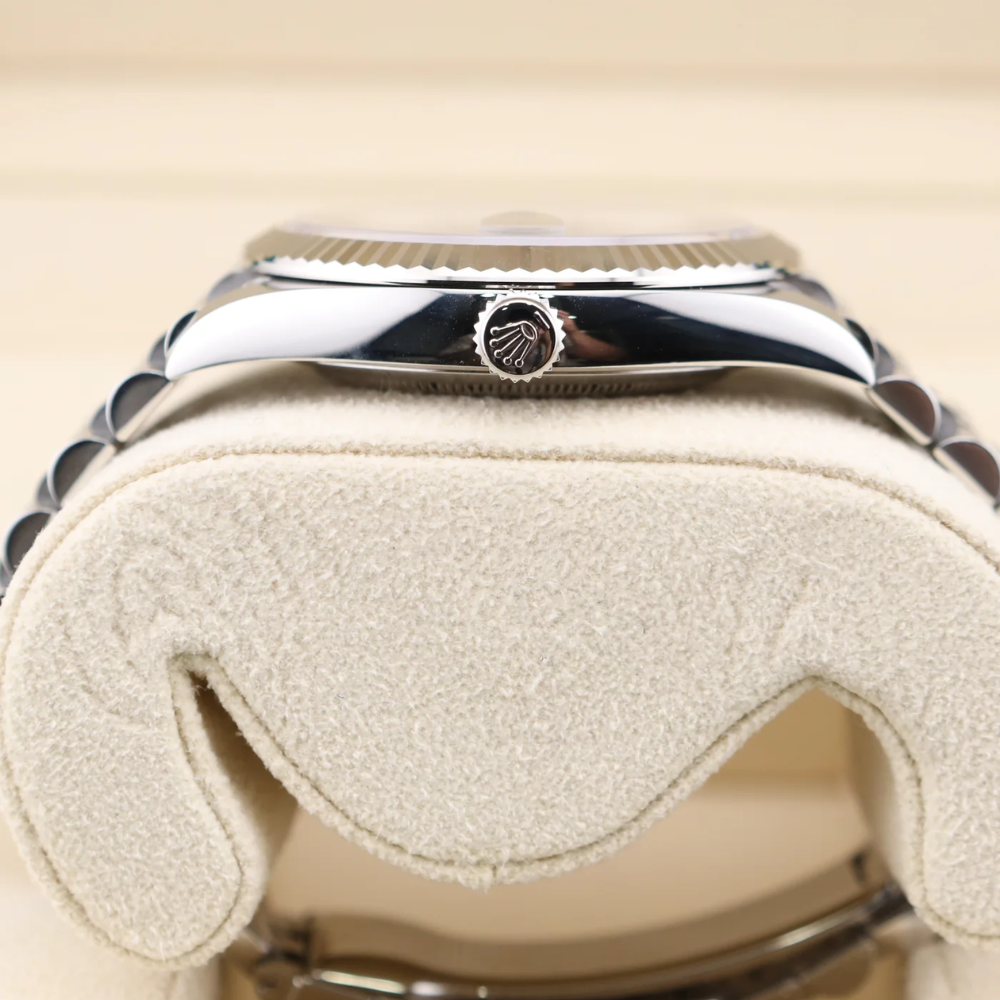 DateMerely RO. Blue 41